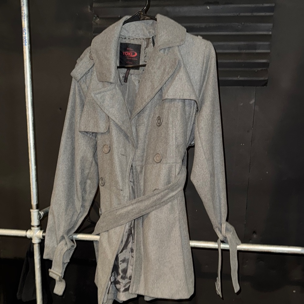 Yoki Classic Gray Belted Coat